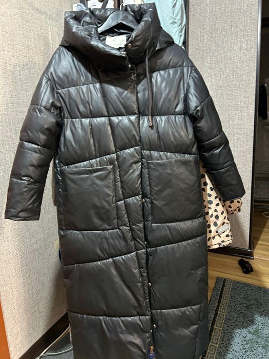 Продам зимнюю куртку женскую