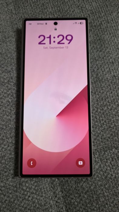 Samsung Fold 6 Pink 256 gb - 1400 лв.