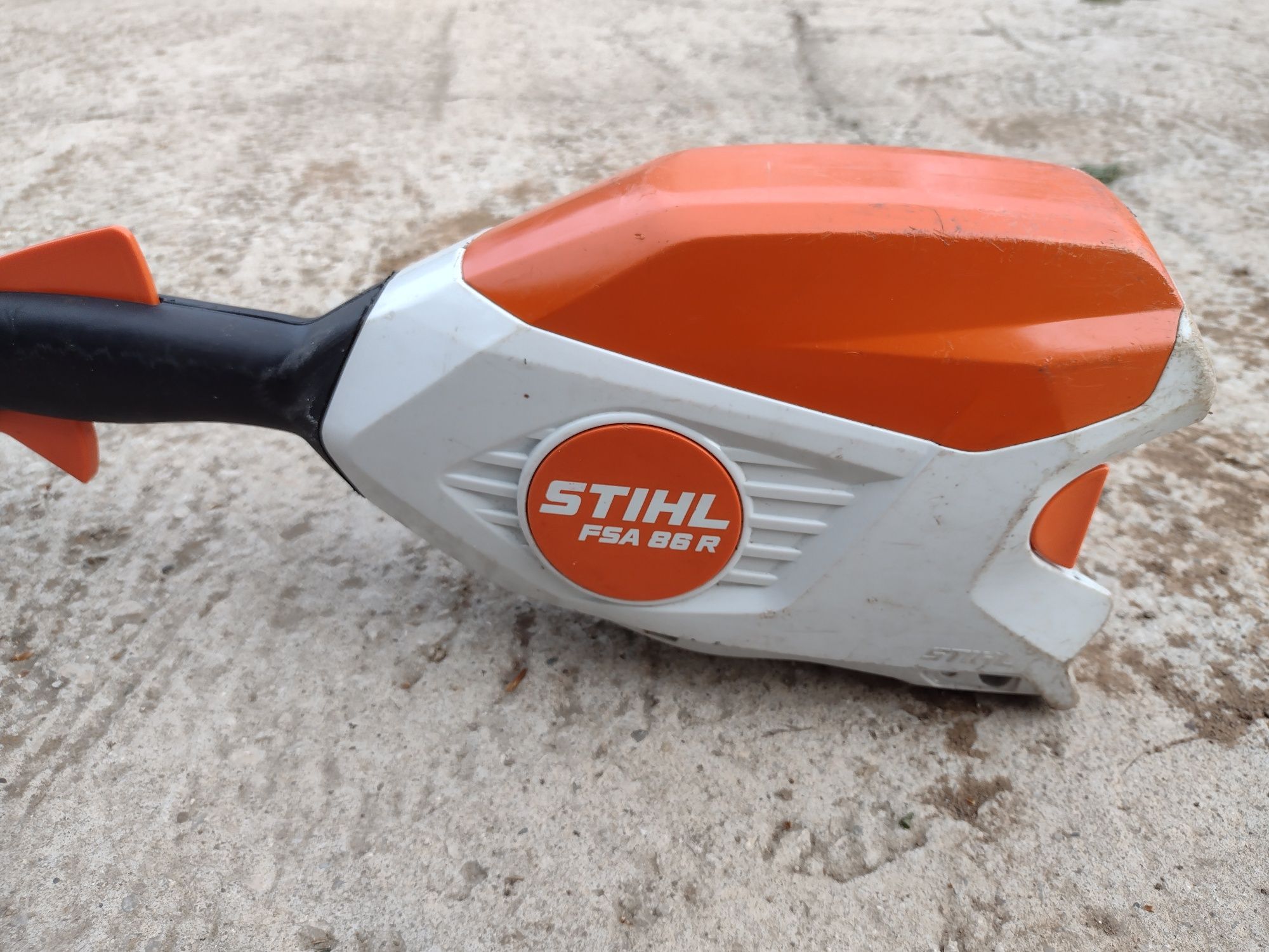 STIHL FSA 86 R 2022 г. Акумулаторен тример за трева