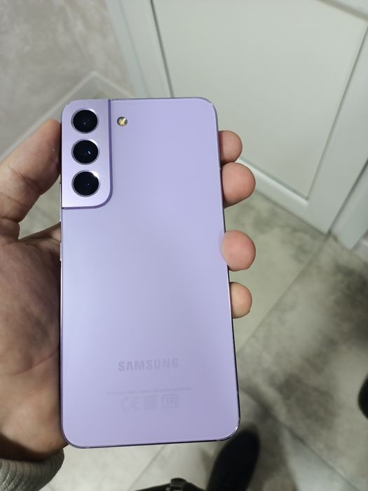Samsung S22 128гб