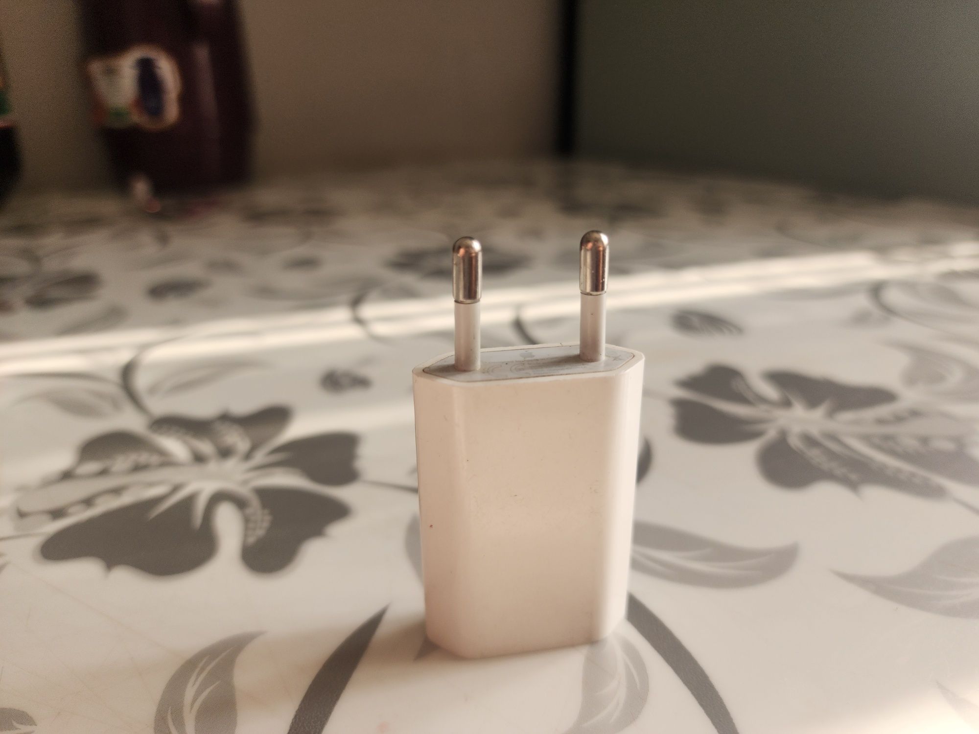 Iphone xs, 11 Pro, 12 pro, 13 pro maxlar uchun original zaryadnik