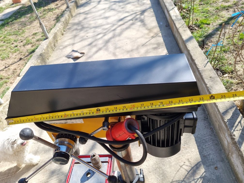 Bormasina de banc cu coloană profesionala model vachi
