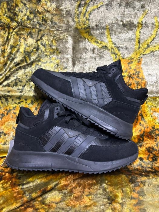 Новые кроссовки адидас