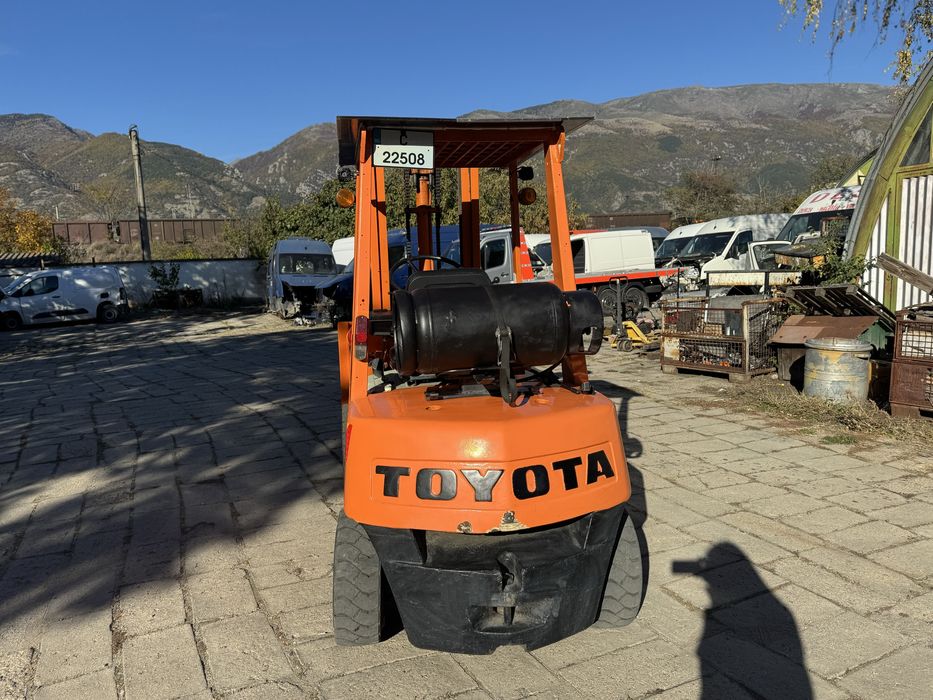 Мотокар TOYOTA 2000кг