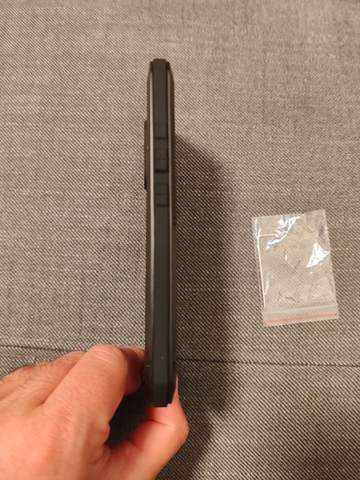 Husa de Lux iPhone 16, oferă protecție maximă