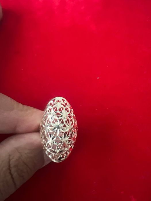 Sotiladi yengi taqilmagan hoji ona uzuk