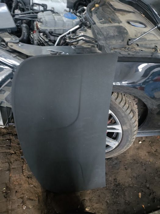Черни кори багажник Audi A7