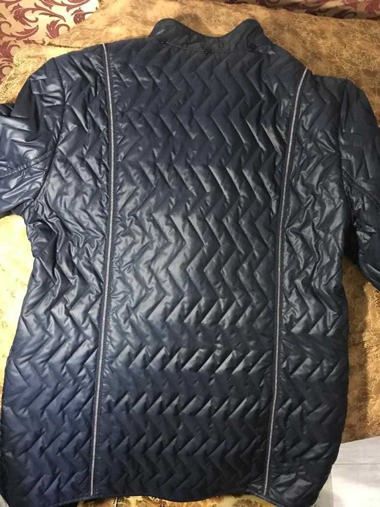 Продам женскую куртку демисезонную
