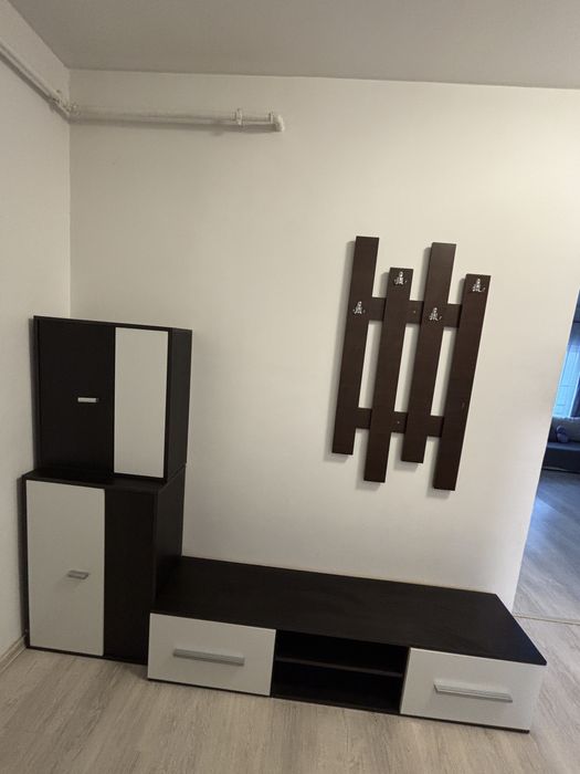 Mobila de sufragerie/living