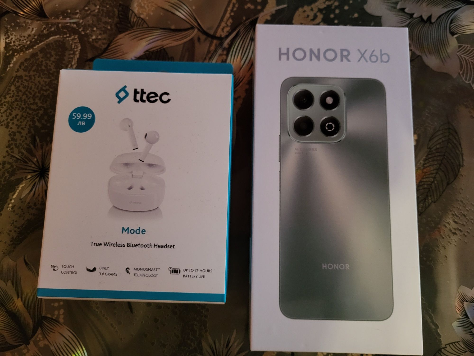 Смартфон HONOR X6B  Черен + bluetooth слушалки ttec Mode