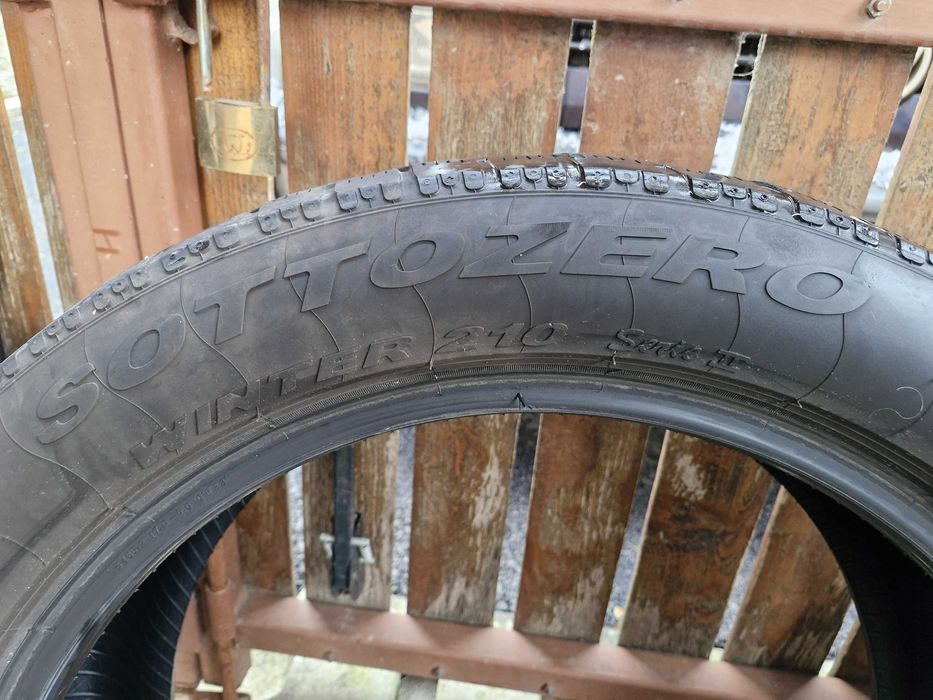 Anvelope Pirelli Winter 210 Sottozero Serie II / 235/50 R19-de vanzare