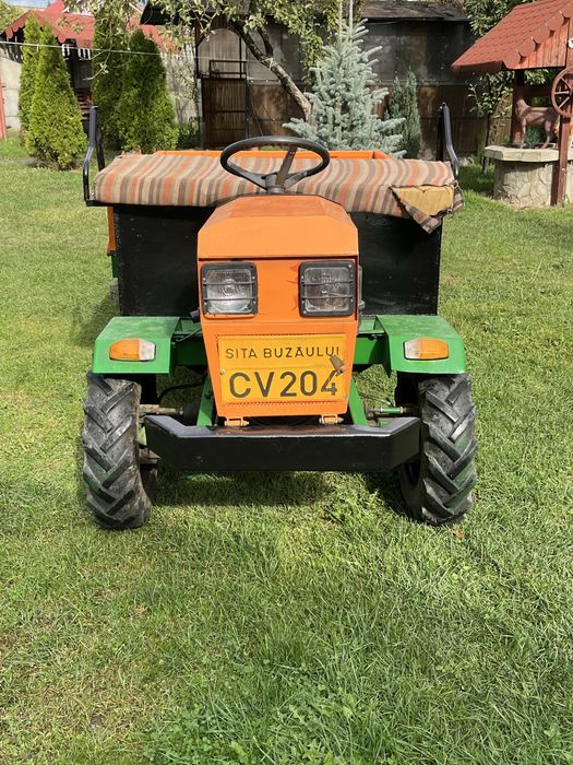 Vand motocultor (tractoras)