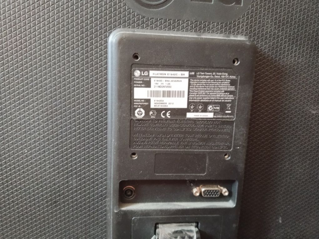 Продам монитор Lg 19