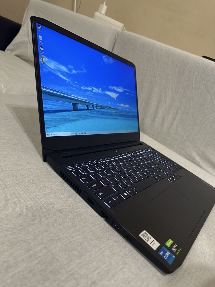 Laptop Lenovo i5-11320H / 1650 4GB / 8 gb ram NOU