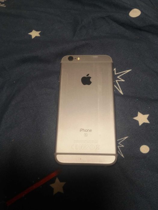 Vand iphone s pt piese