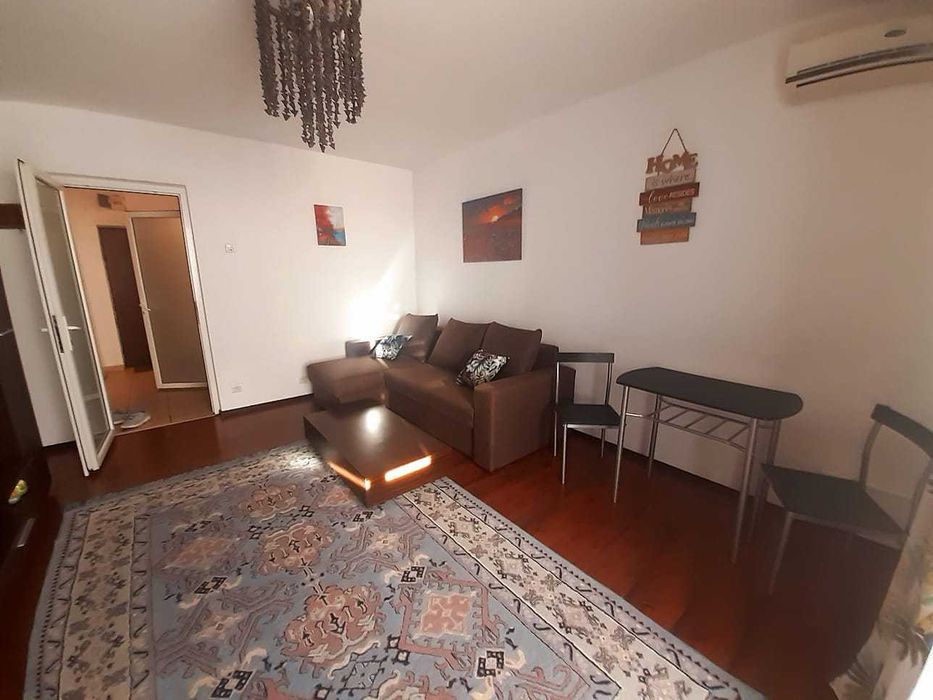 Inchiriez garsoniera