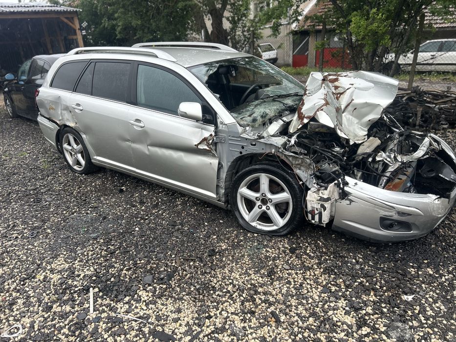 Тойота авенсис 2,2д 150кс на части/Toyota avensis 2,2d 150ks na chasti