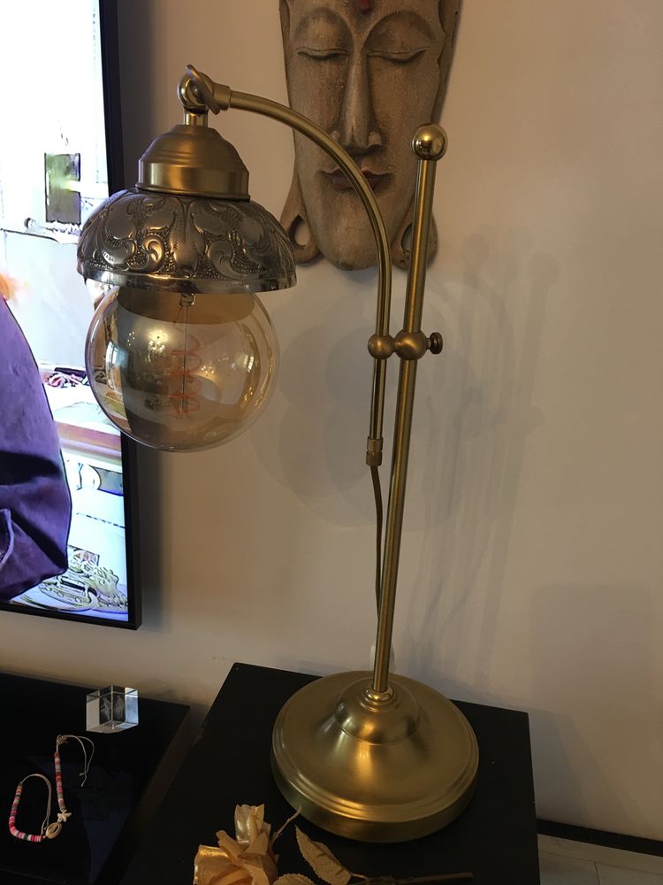 Reducere-Lampa de masa, birou vintage, deosebita, firmata