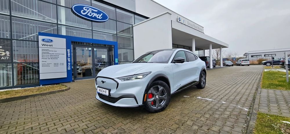 Ford Mustang Mach-E Ford Mustang Mach-E 5 usi Premium 2 motoare, autonomie extinsă 351 CP