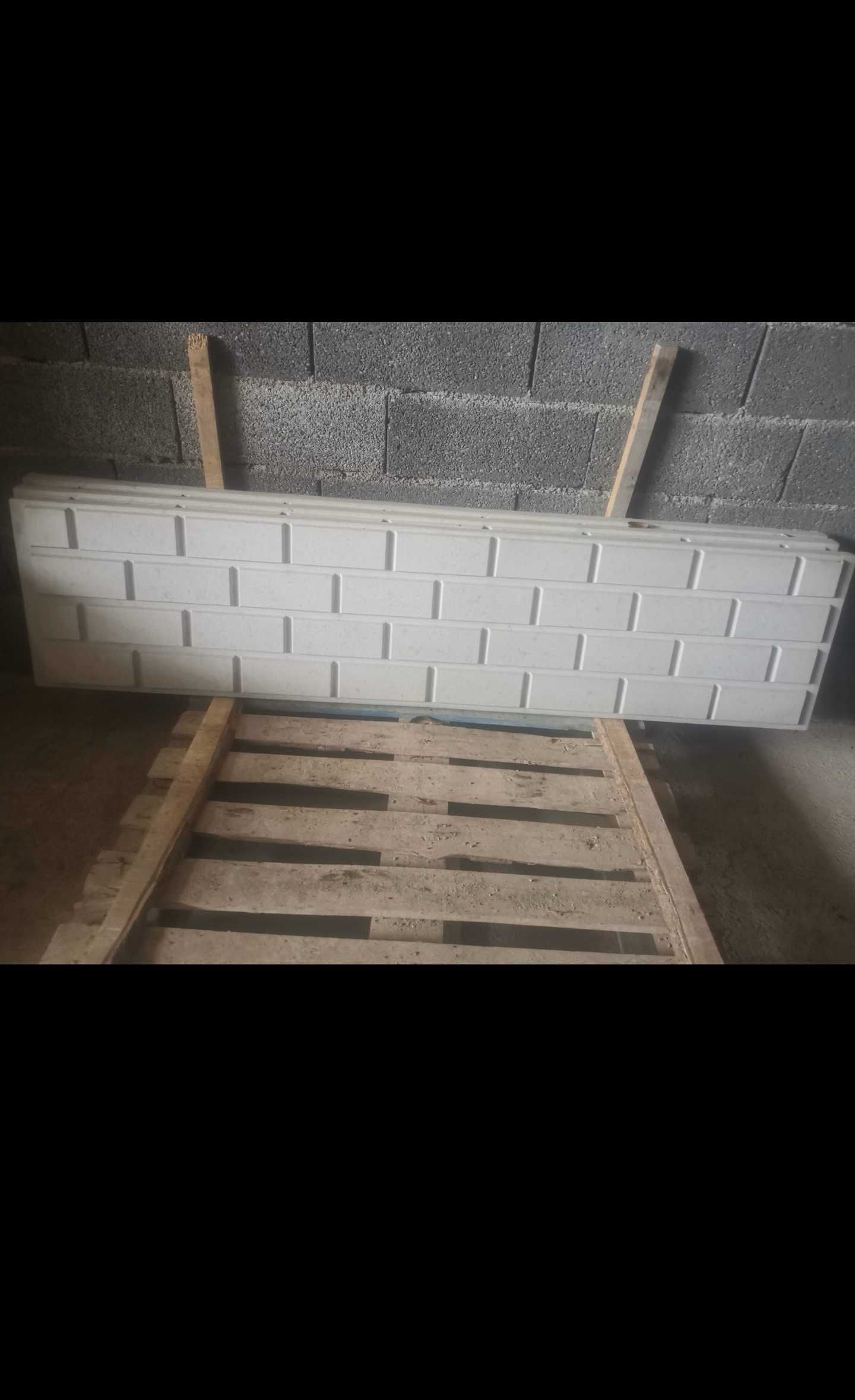 Gard beton plăcă și stâlp