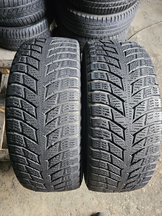 2 anvelope iarna 235 65 16C Nokian 2022
