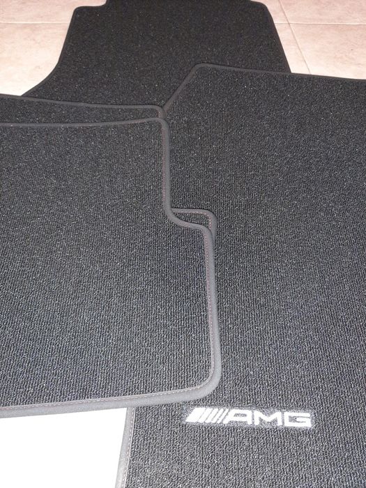 Мокетени стелки мерцедес mercedes w117 CLA С117 десен воланAMG