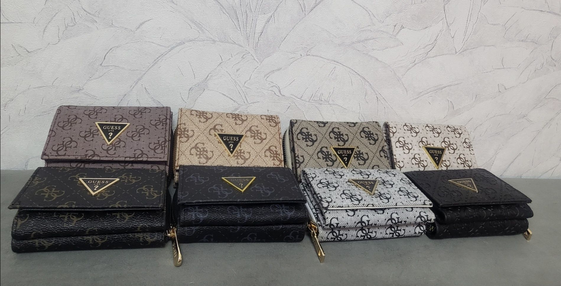 Guess, LV портмонета и клъч