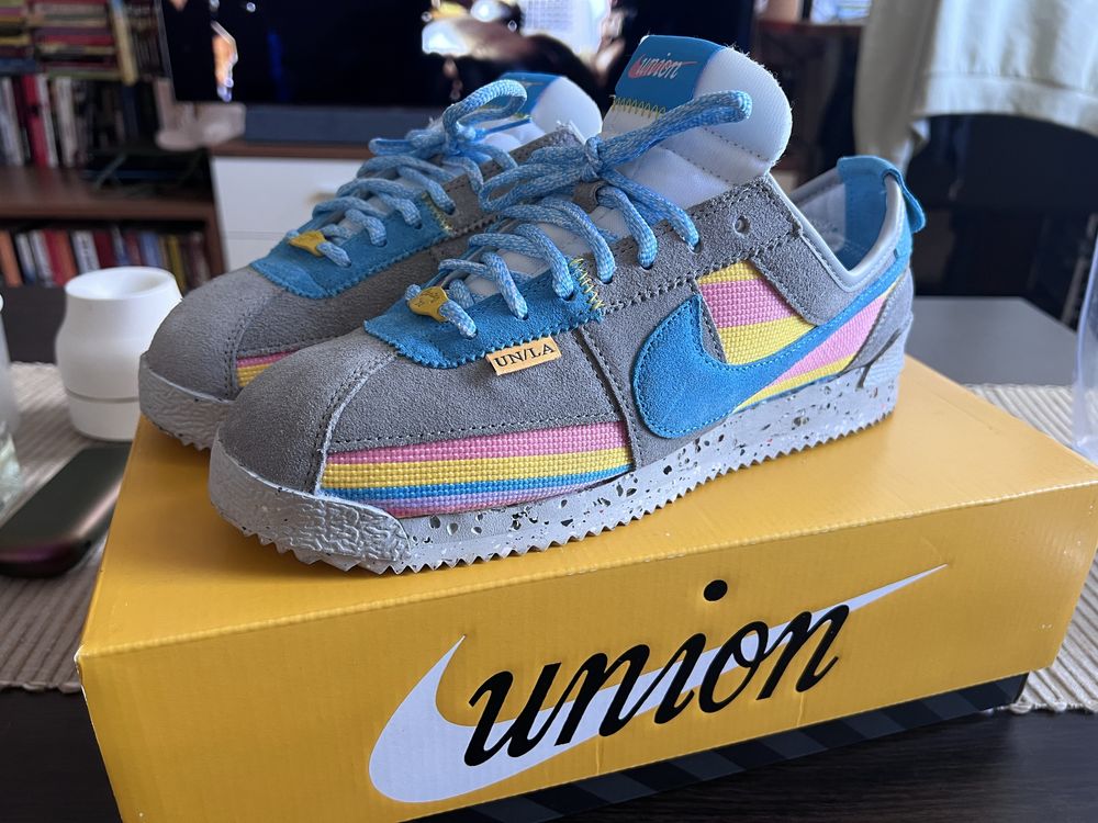 Nike cortez union light smoke