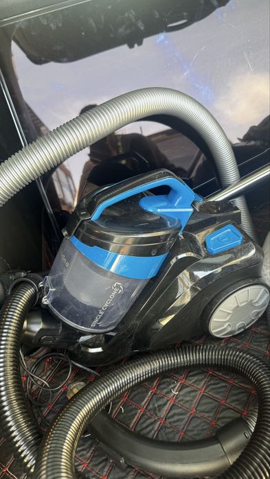 Продам 2 пылесоса в идеальном состояний