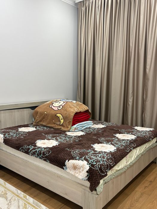 Продам спальный гарнитур