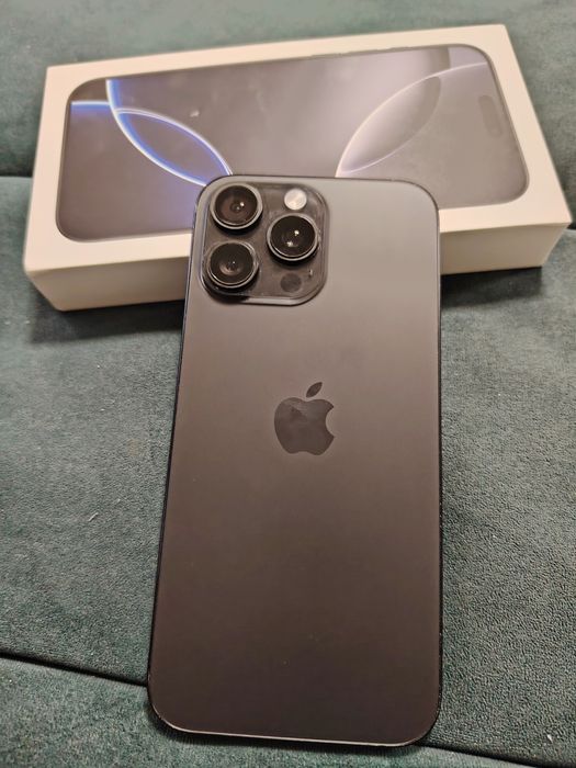 IPhone 16 Pro Max.