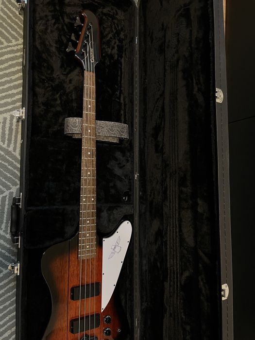 Bass Epiphone Thunderbird IV VSB