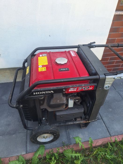 vând generator honda 7kwa original