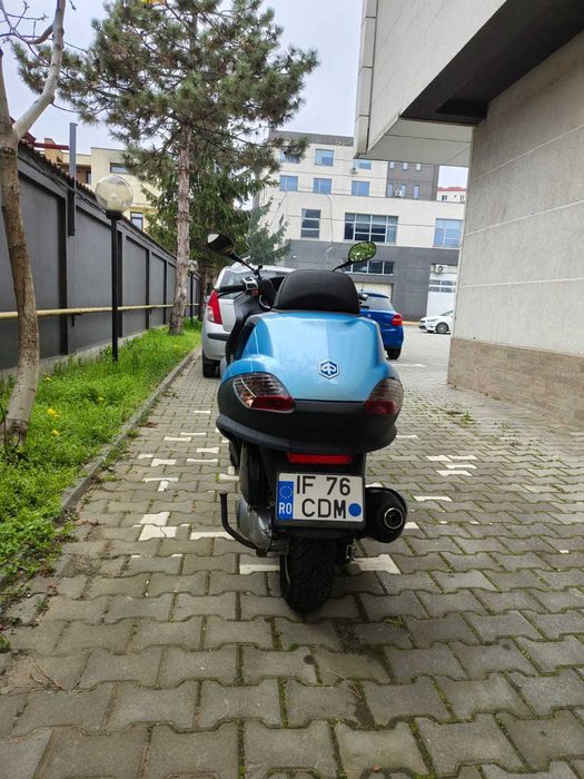 Vand Piaggio MP3, 250 cc, 10 155 Km, Categoria A