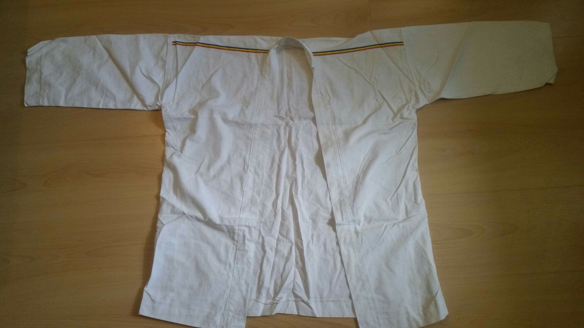 Kimono - costum - karate - judo - taekwondo