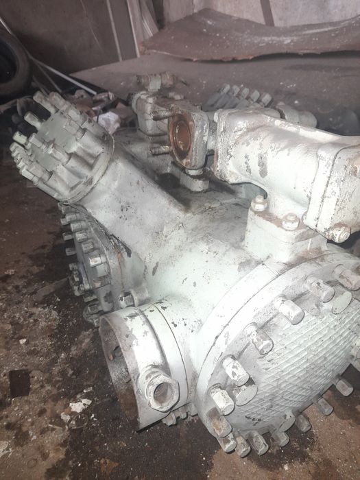 Компрессор холодильный промышленный