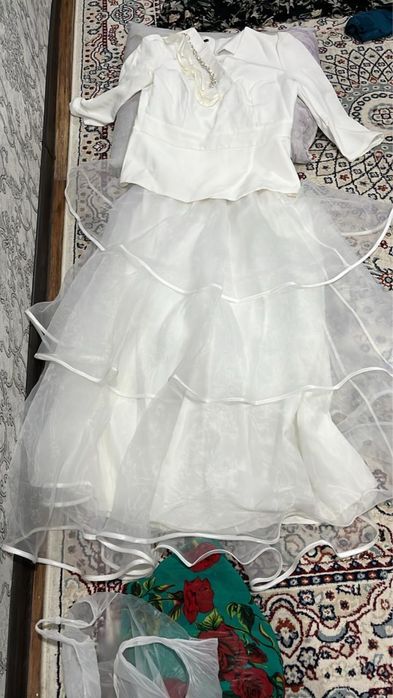 Платье в отличном состояние