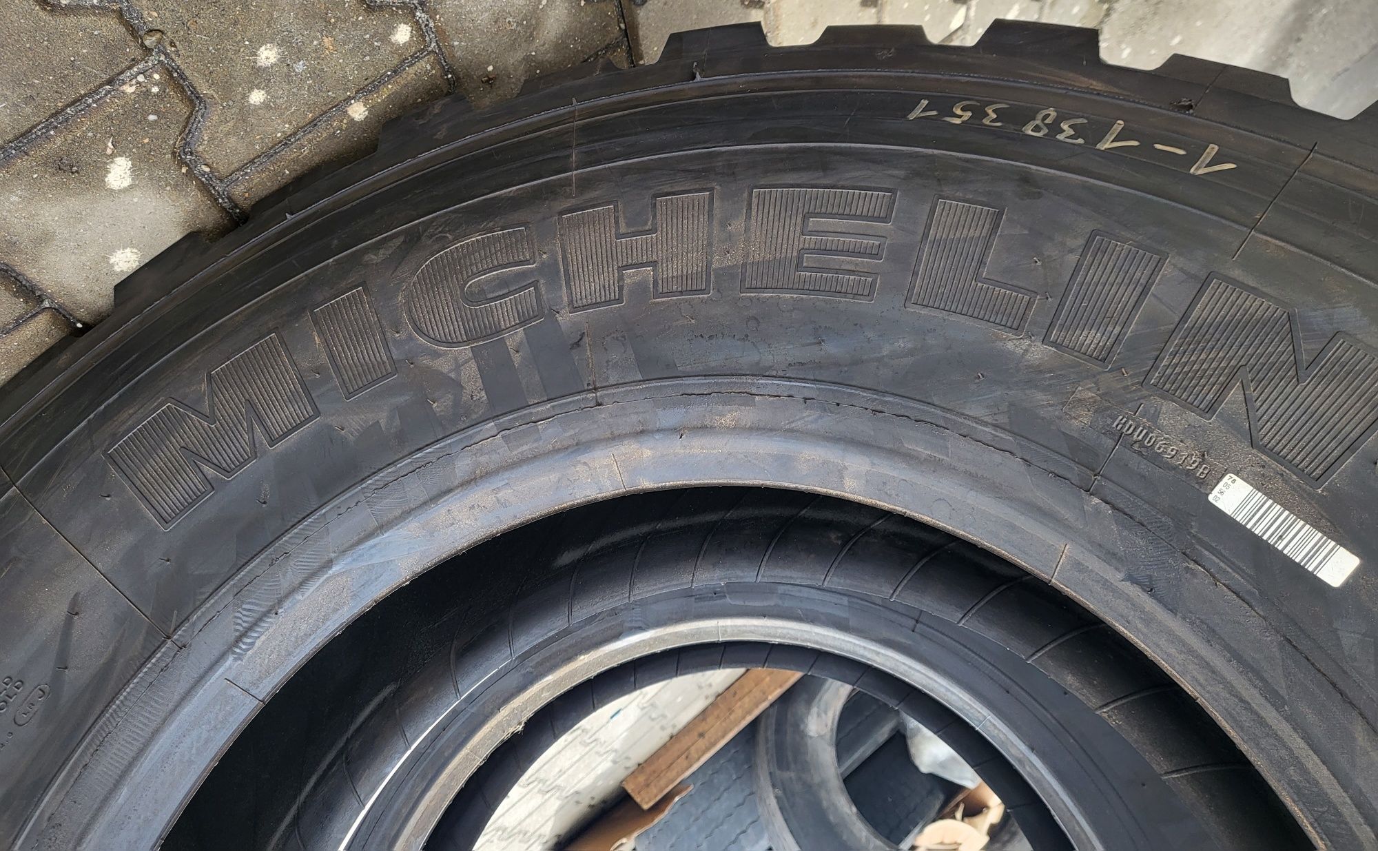 Anvelope camion 13 R Michelin