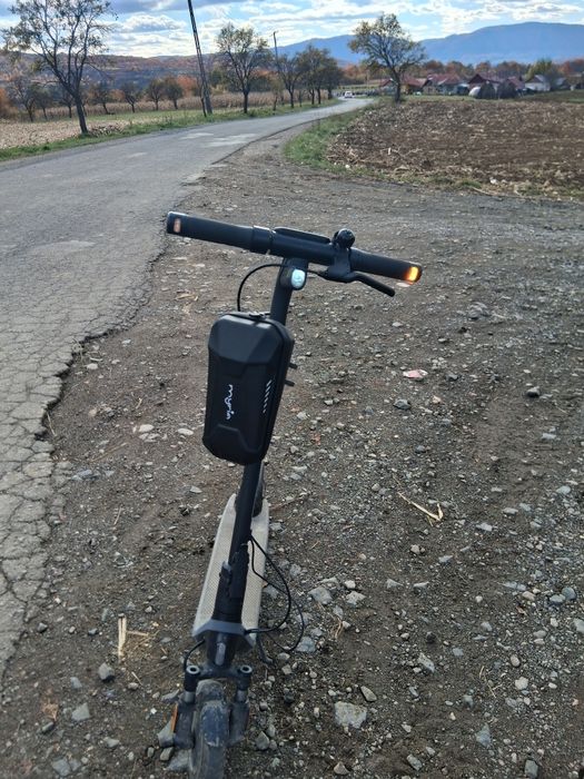 Trotineta electrica ninebot E2 20km/h, autonomie 20km