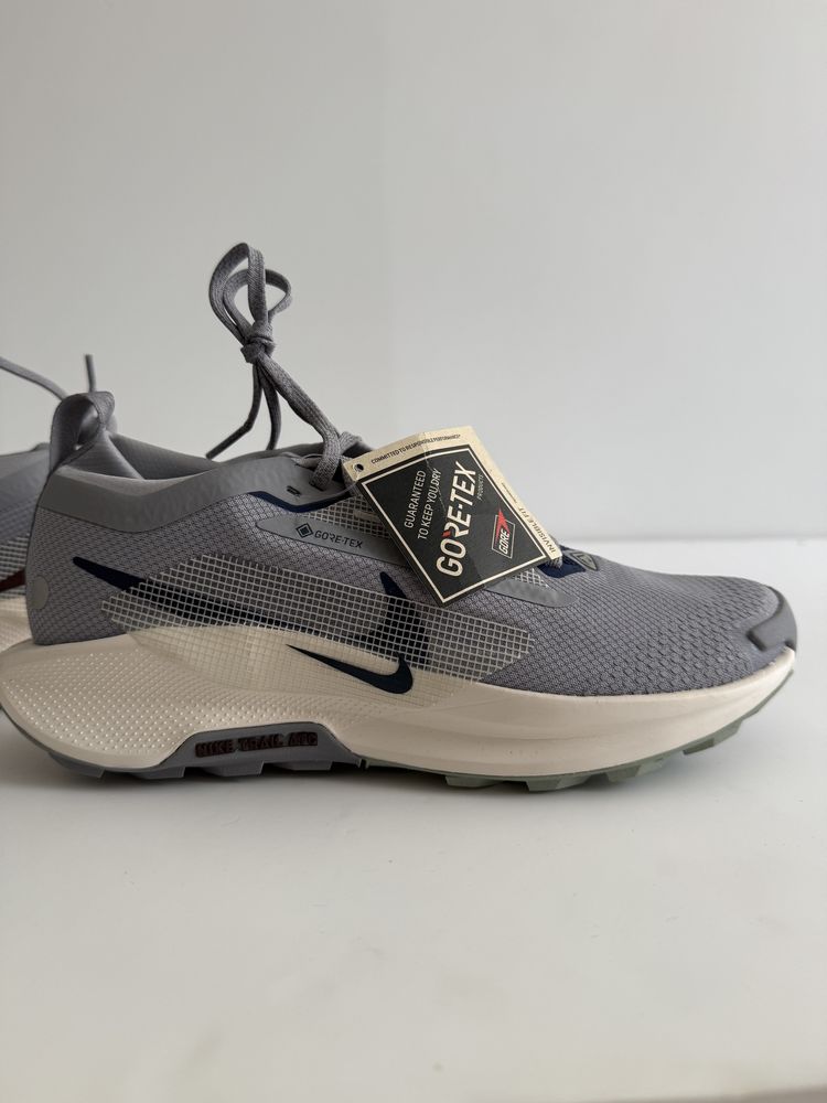Nike Trail Goretx marimea 40,5 noi, originali