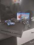 Vând PS 4 in stare excelenta