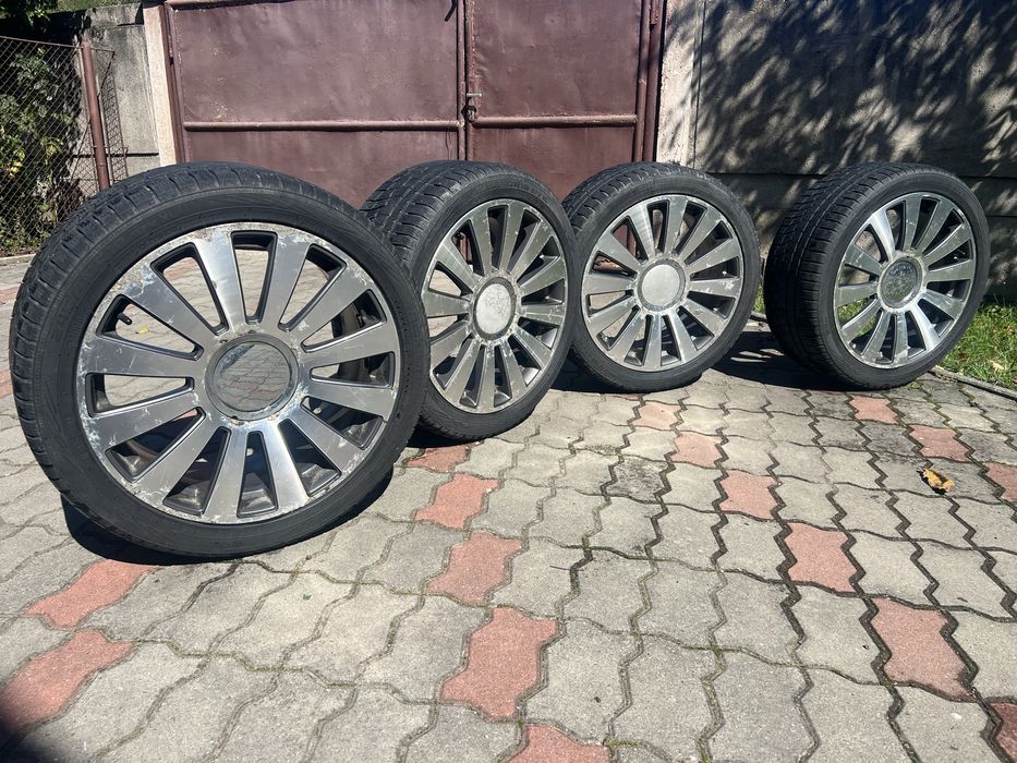 Vand anvelope de iarna pe 18 cu jante