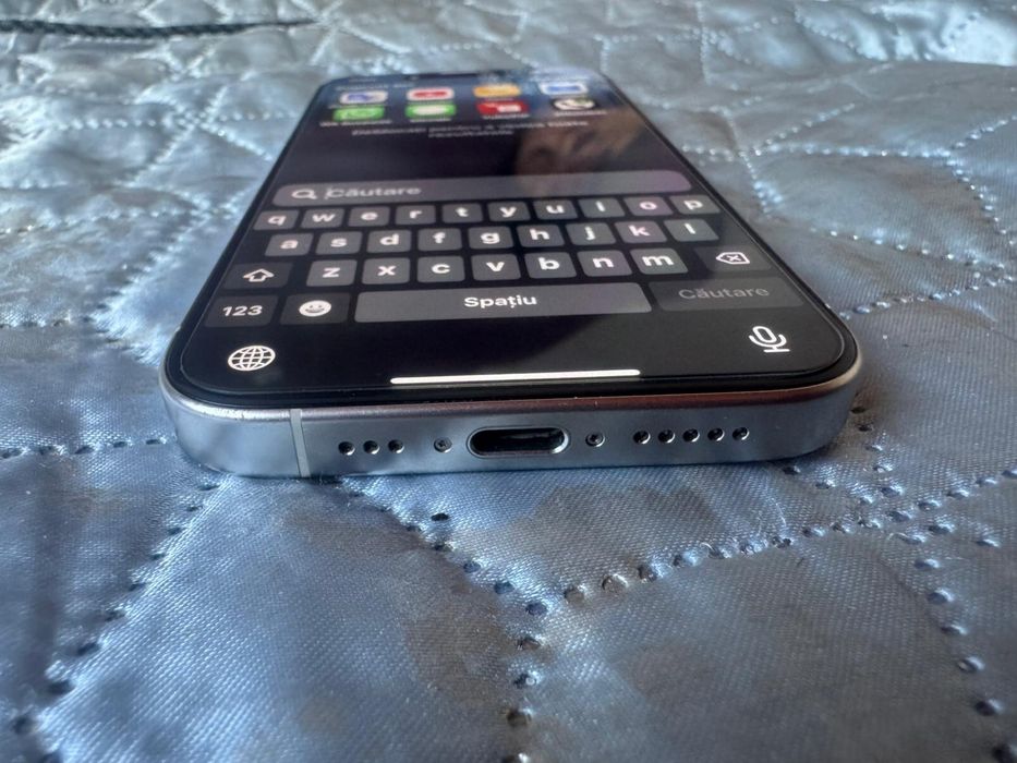 iPhone 15 Pro 90% White
