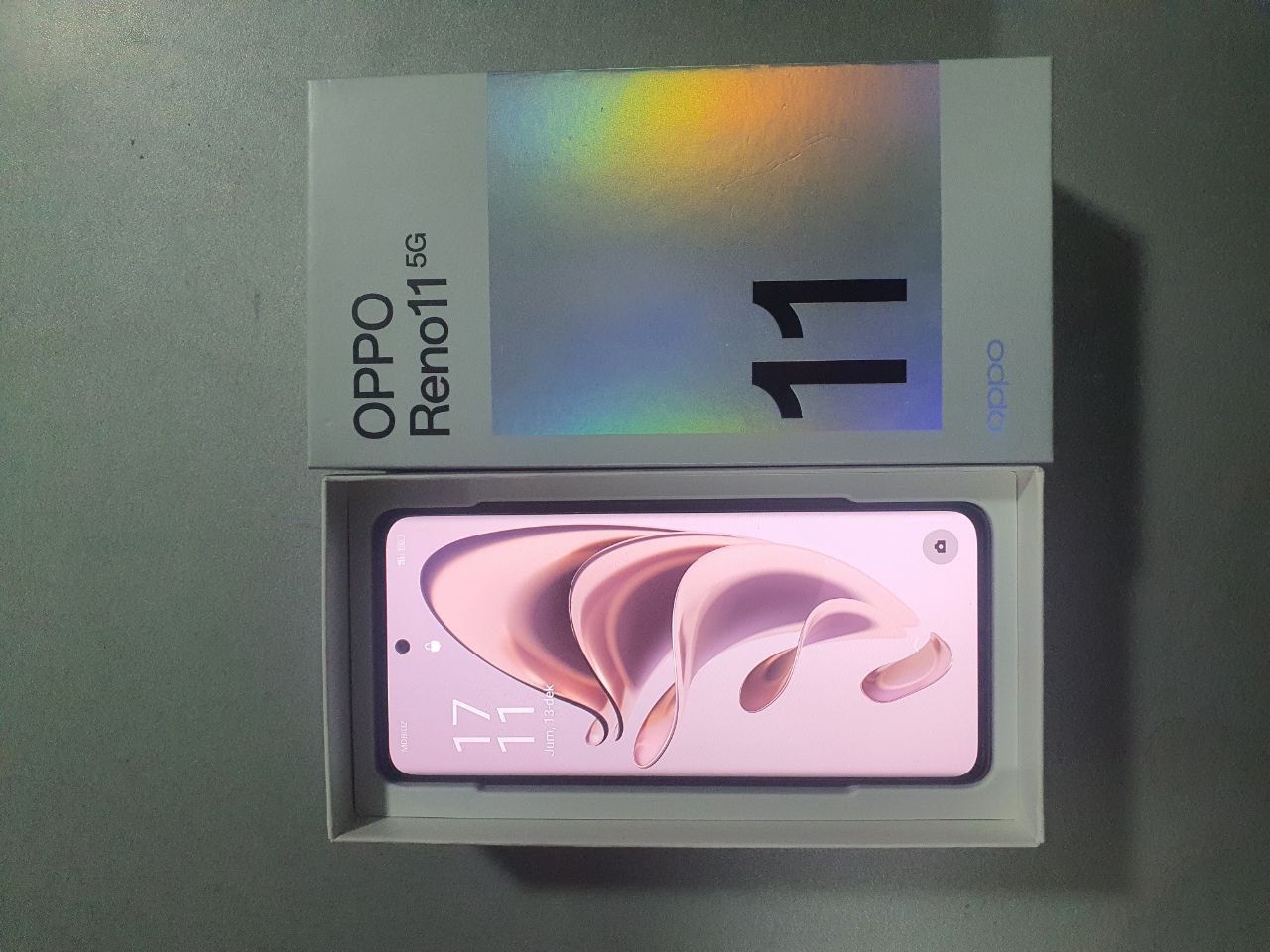 OPPO Reno 11  256/12 GB.  5G sotiladi 3 yillik ofisalniy garantiyasi b