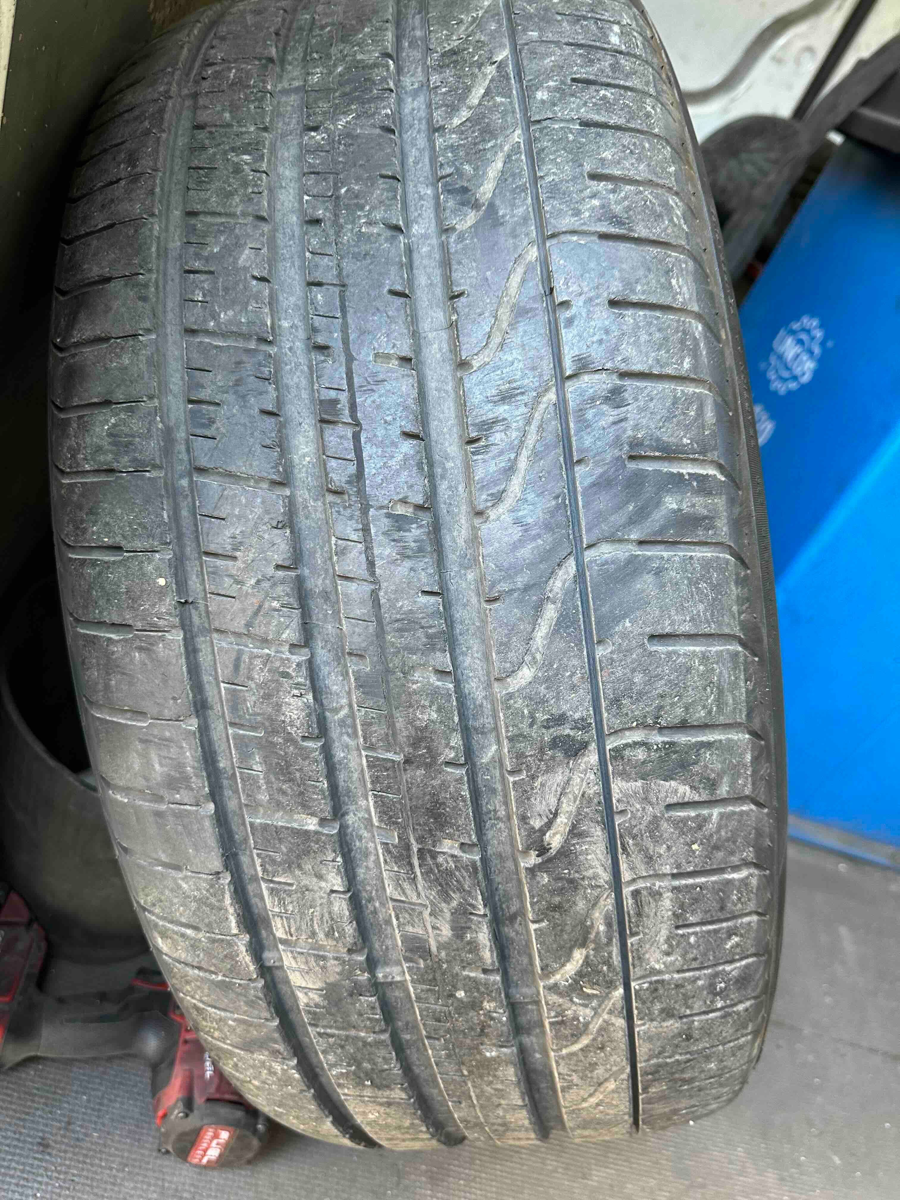 PIRELLI P Zero 275/45/21 + 315/40/21