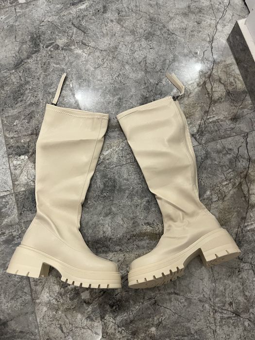 Дамски бежови високи ботуши