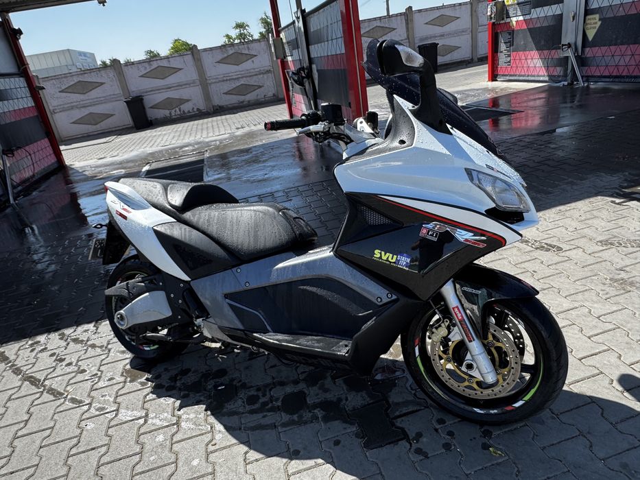 Aprilia srv850 Akrapovic omologat in acte