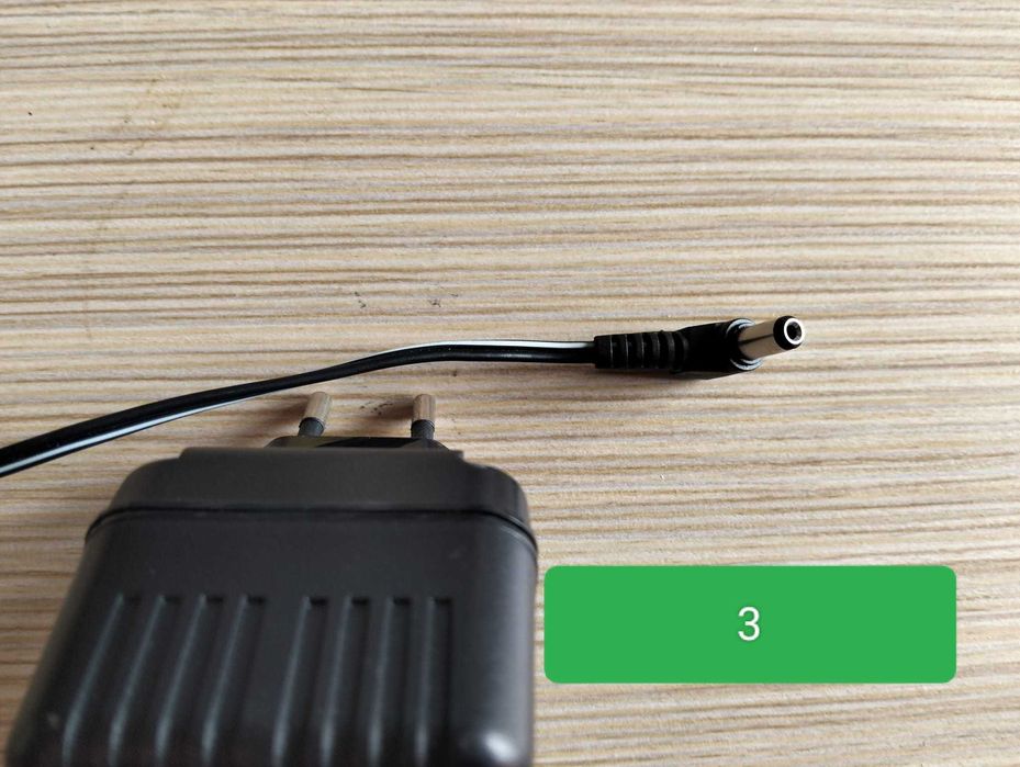 Diferite mufe si cabluri si adaptoare 
 pret 18-20 ron