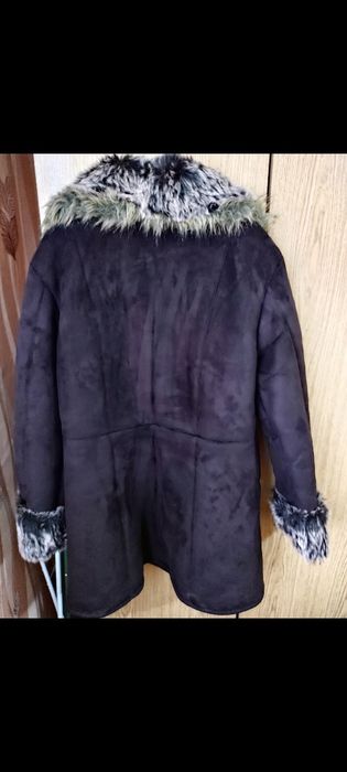 Велурено дамско палто