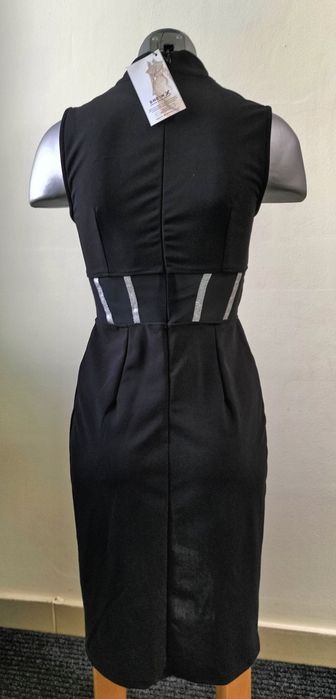 Rochie neagra eleganta de lux
Lena Fashion
600,00 lei

Eleganța pe car